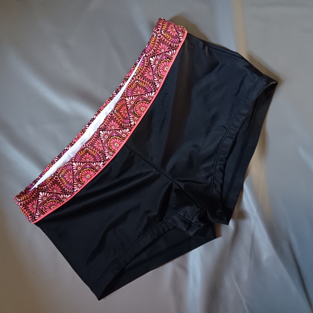 SOUTH POINT Women's Black Swimwear Shorts with Patterned Waistband 8